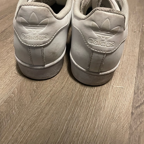 Adidas white court shoes size 8 - Picture 2 of 4